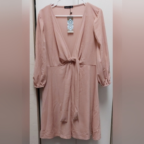 Boohooo NWT Size 16 Blush Pink Skater Dress Boho Girly Date Night Flirty Deep V - Picture 10 of 10